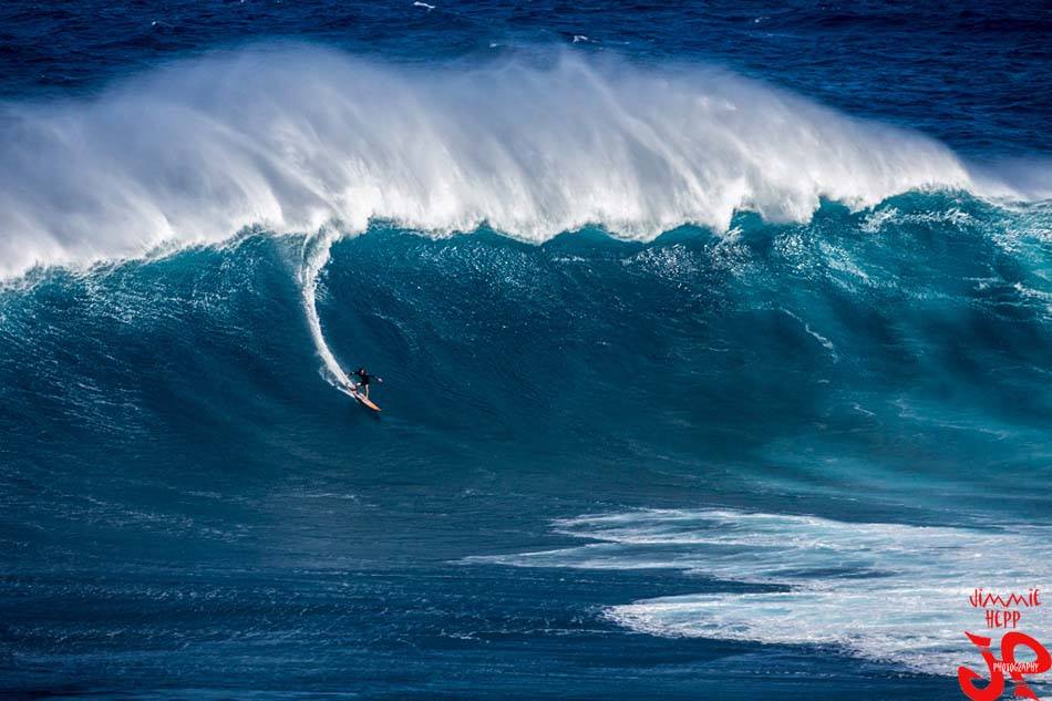jaws video - big north shore waves